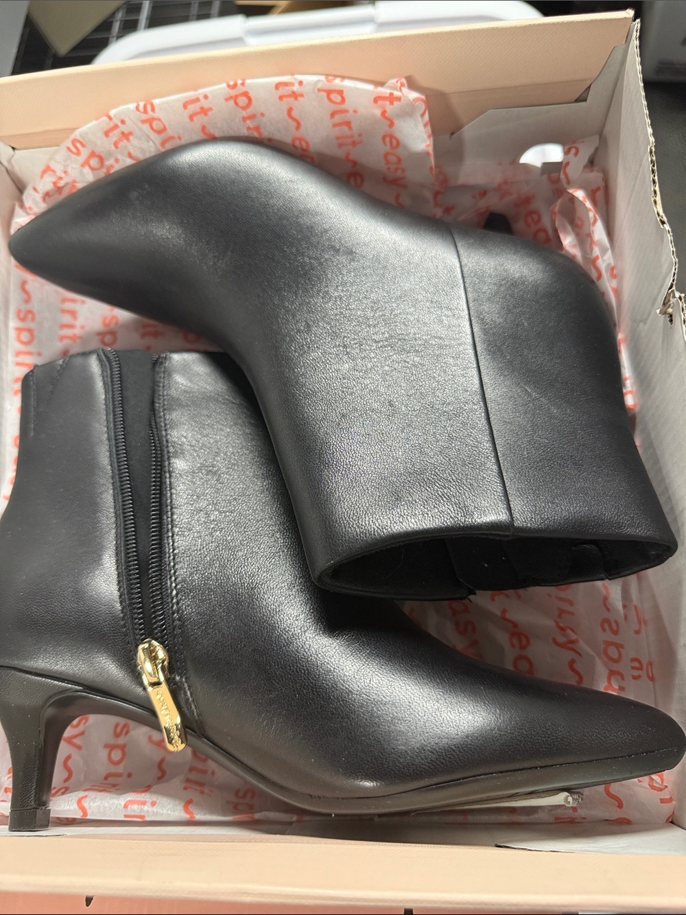 Easy Spirit LAINA Black Pointed-Toe Ankle Booties with Gold Zip 6M NWT